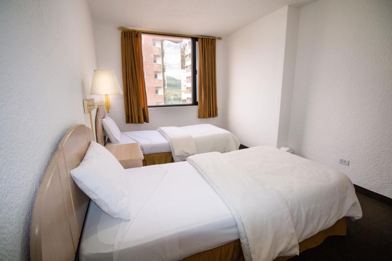 Stanford Suites Hotel Quito Exterior photo