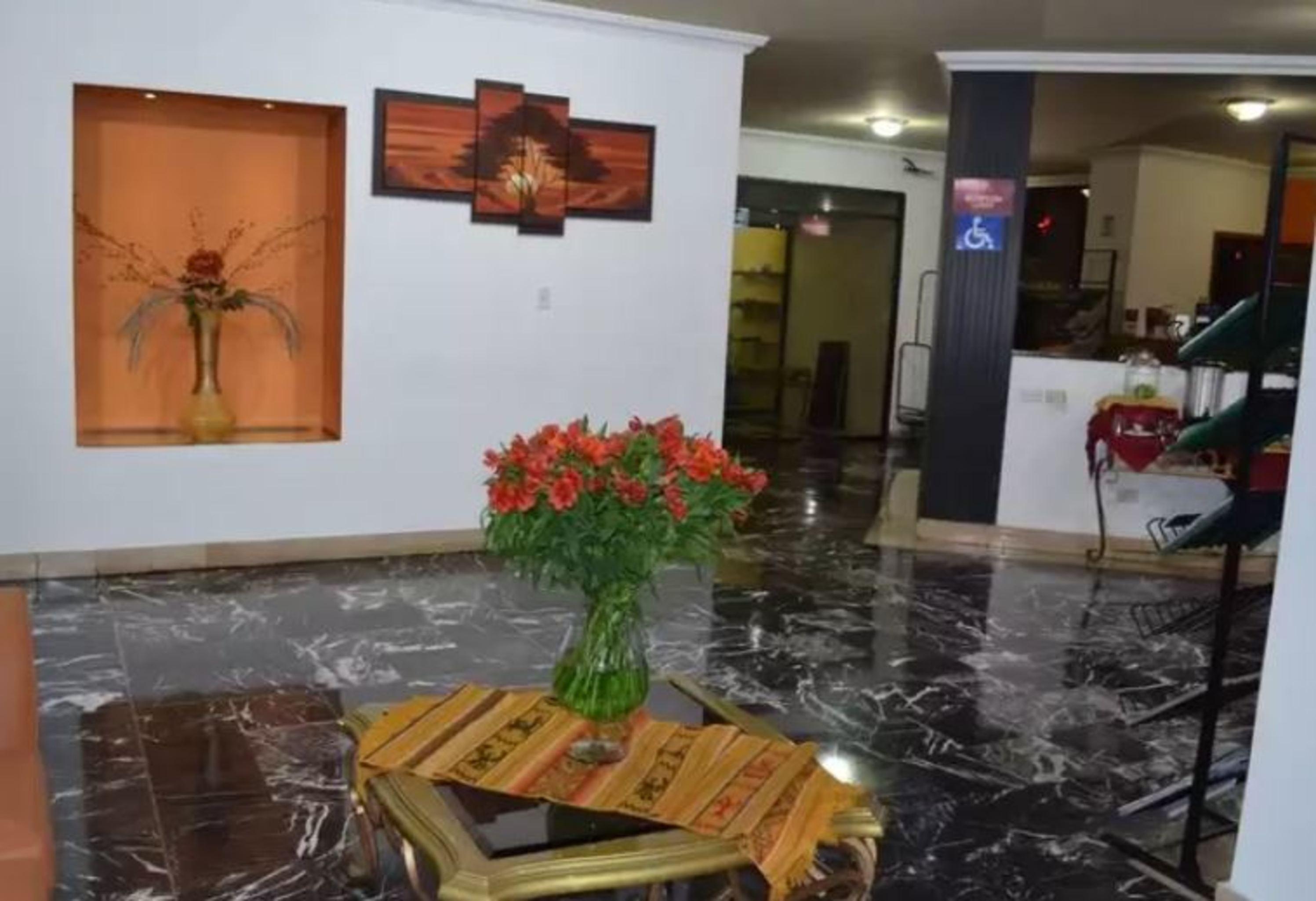 Stanford Suites Hotel Quito Exterior photo