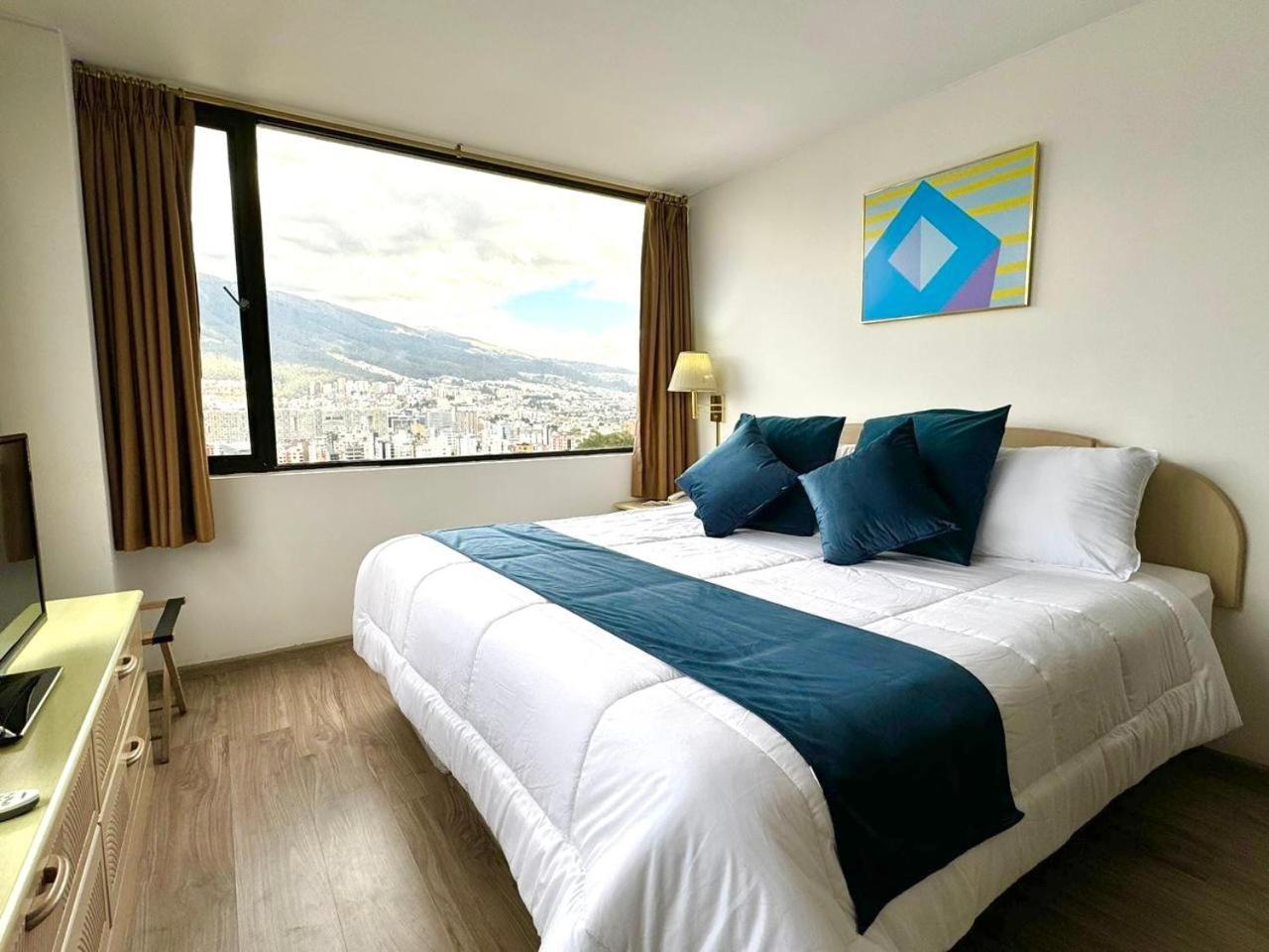Stanford Suites Hotel Quito Exterior photo